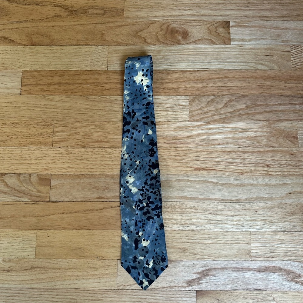 J. Blades & Co. tie
